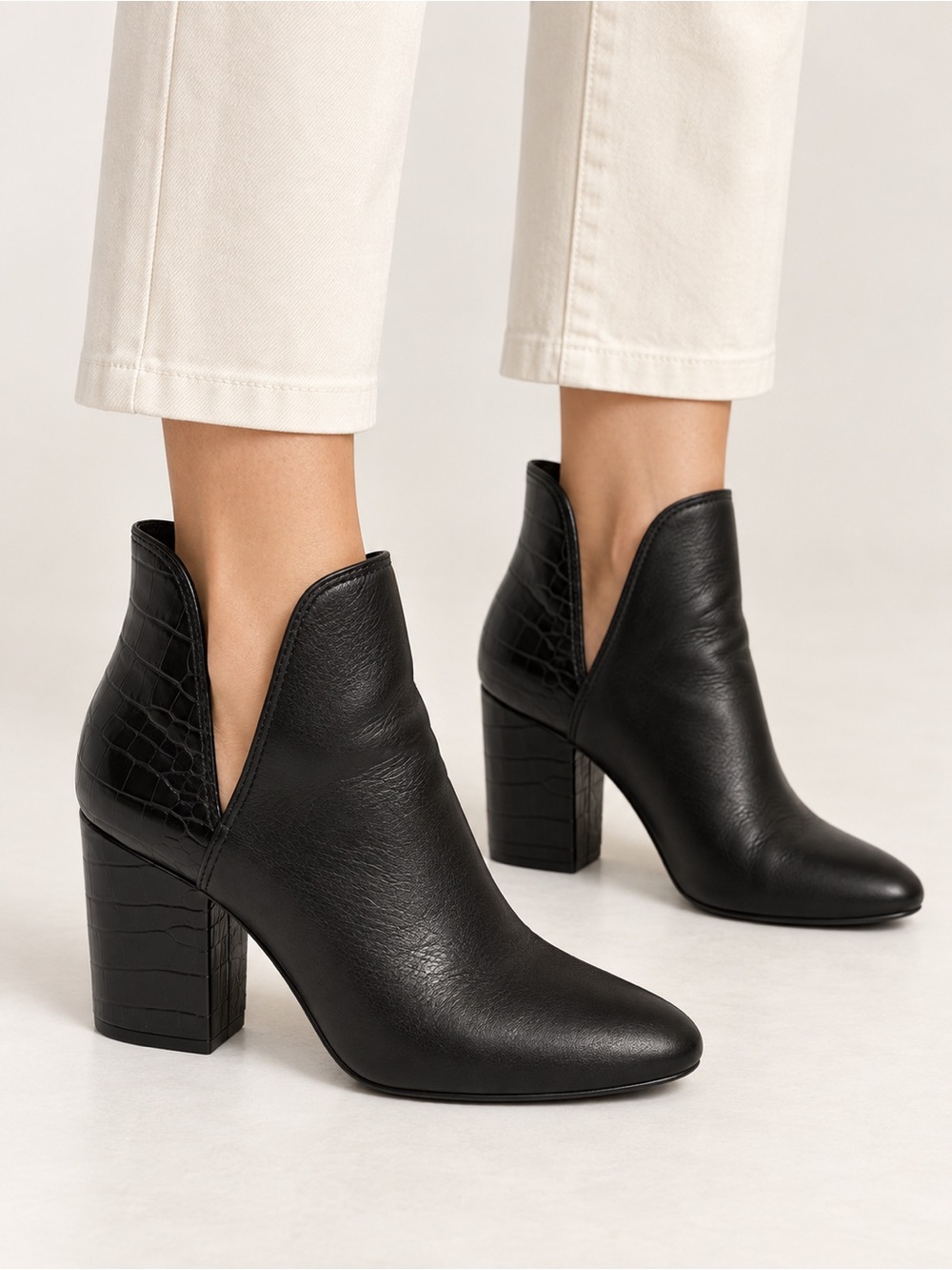 Black Ankle Boots Croc Embossed Block Heel Side Cutout Steve Madden Women Size 8